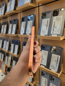 آيفون 17 برو ماكس مستعمل 256GB برتقالي بطارية 100% | iPhone 17 Pro Max
