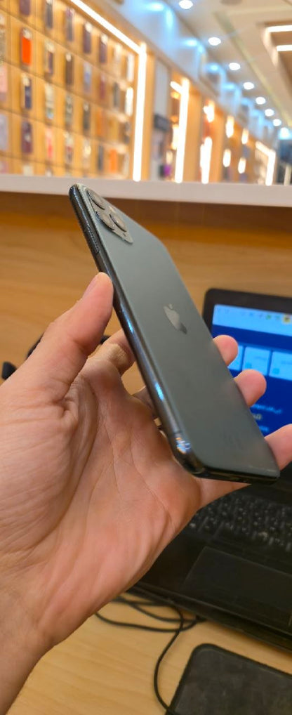 آيفون 11 برو ماكس مستعمل 256GB بطارية 71% | Apple iPhone 11 Pro Max